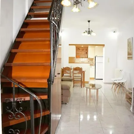 Archo's Place-best Location In The Old Town Holiday home *